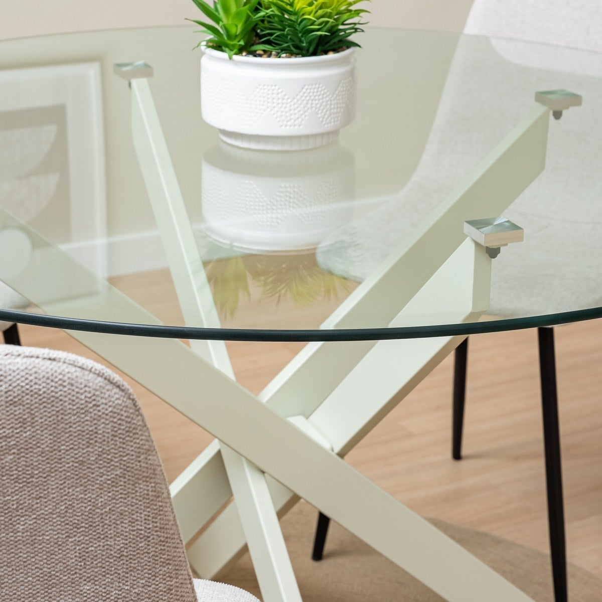 Mesa de comedor Neva beige de 120cm