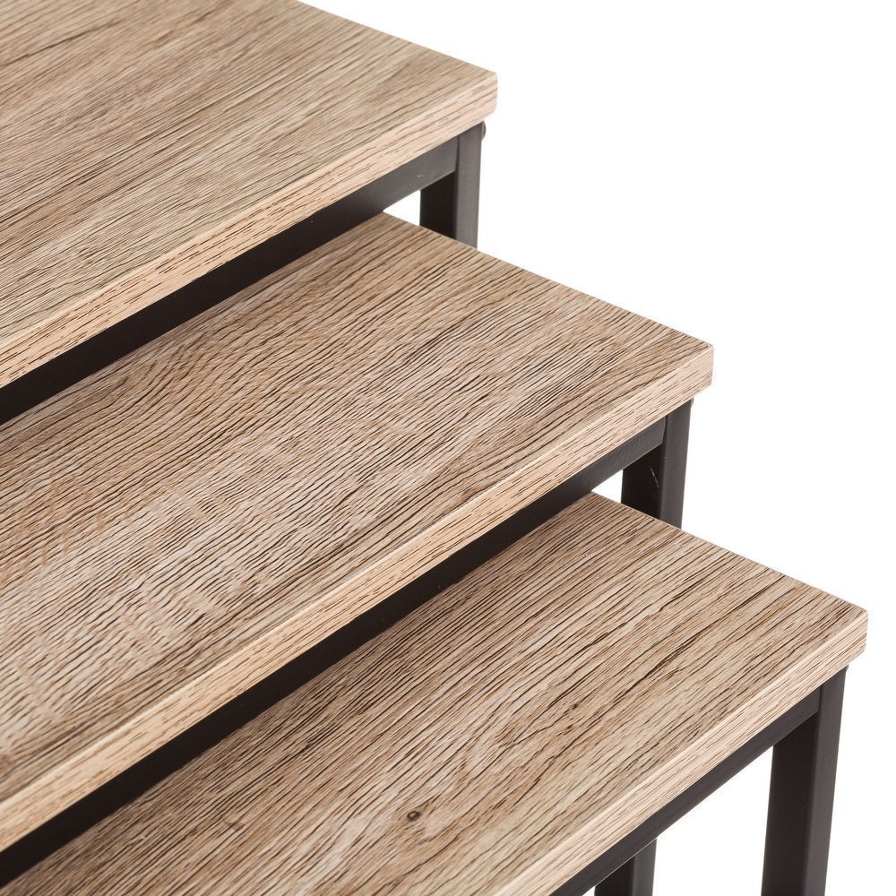Set de 3 mesas de centro nido de madera natural clara y metal