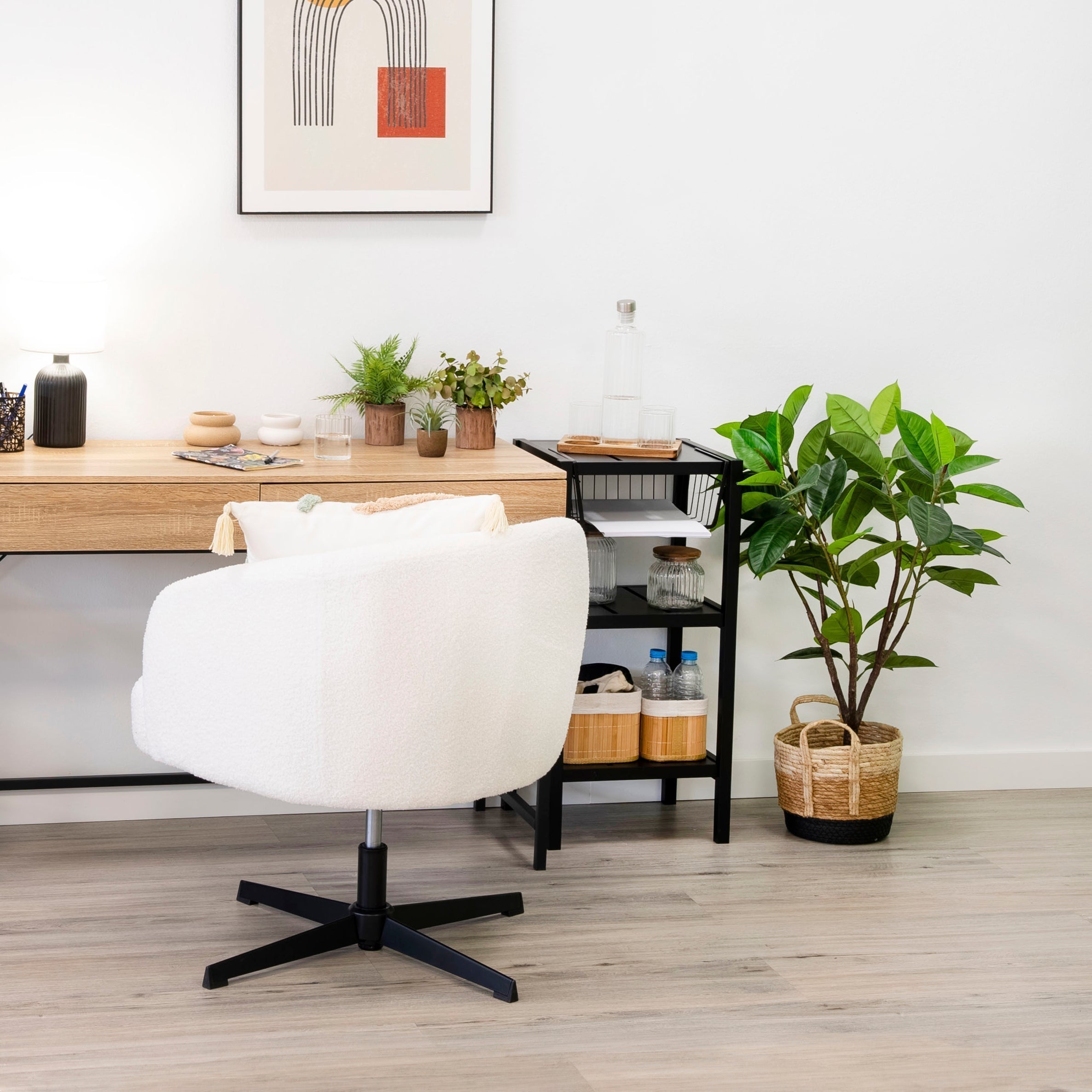 Sillón giratorio regulable en altura tapizado borreguito blanco