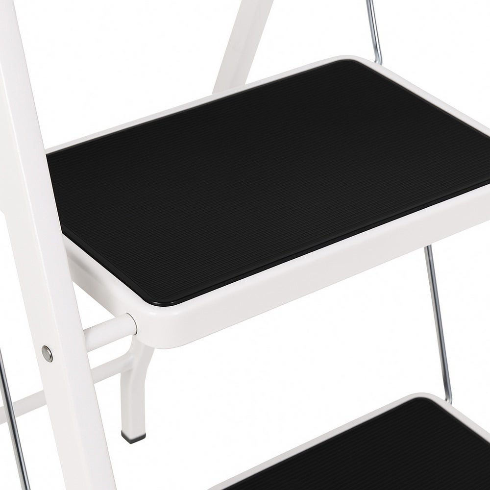 Escalera plegable de 4 peldaños