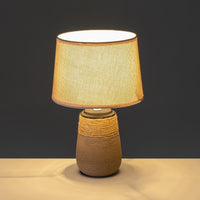 Lámpara de mesa de cerámica marrón