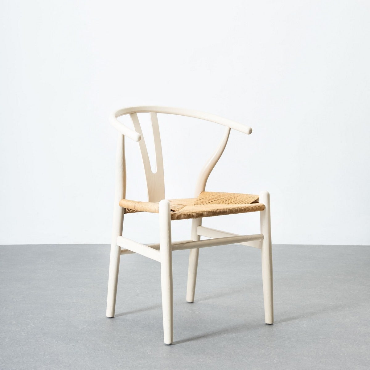 Pack de 2 sillas blancas de madera de olmo