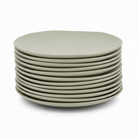 Juego de 12 platos llanos de melamina verde de 28 cm