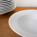 Set de 12 platos hondos redondos blancos de porcelana de Ø 22 cm