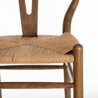 Silla marrón oscuro de madera de olmo