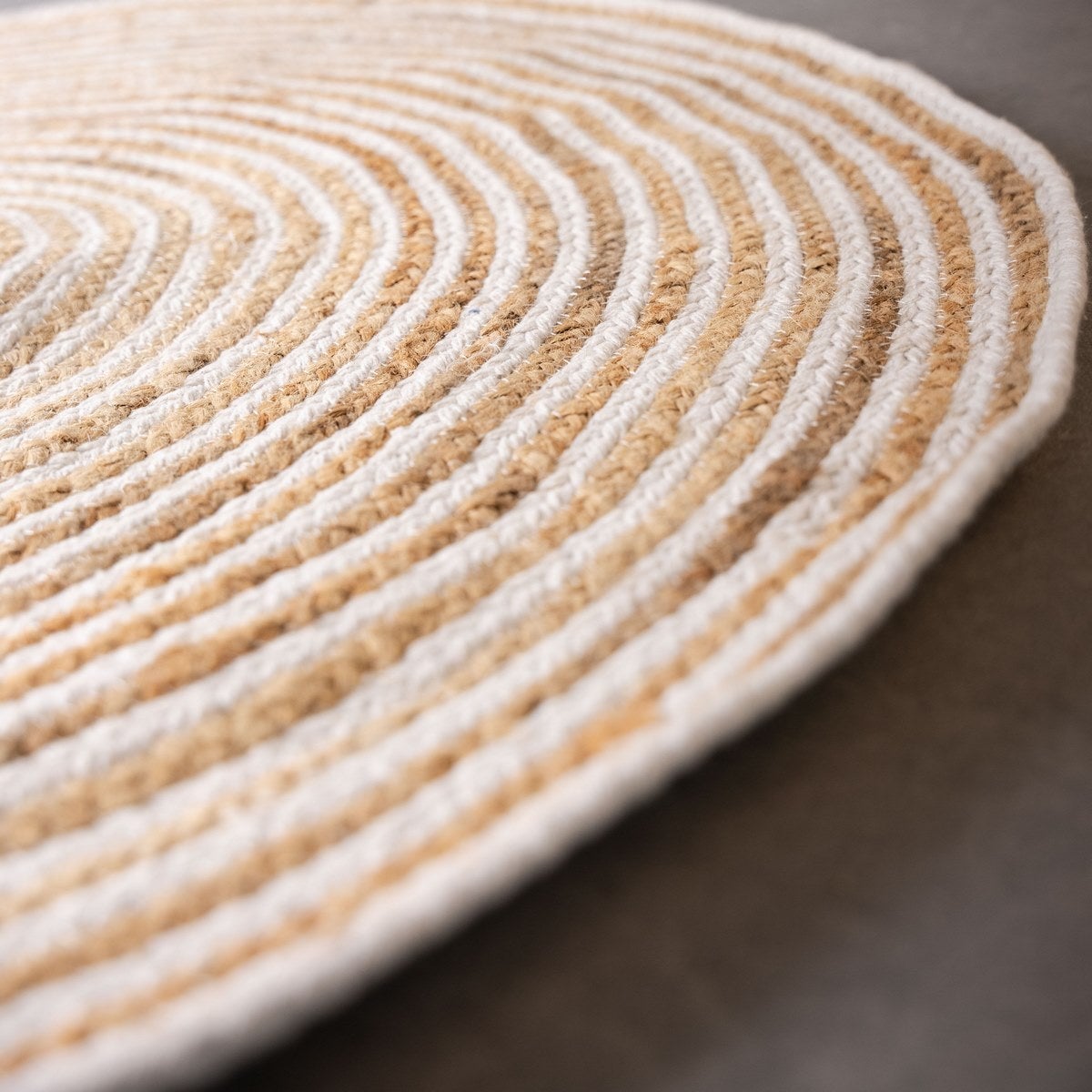Alfombra redonda de yute en espiral blanco y natural de 100 cm