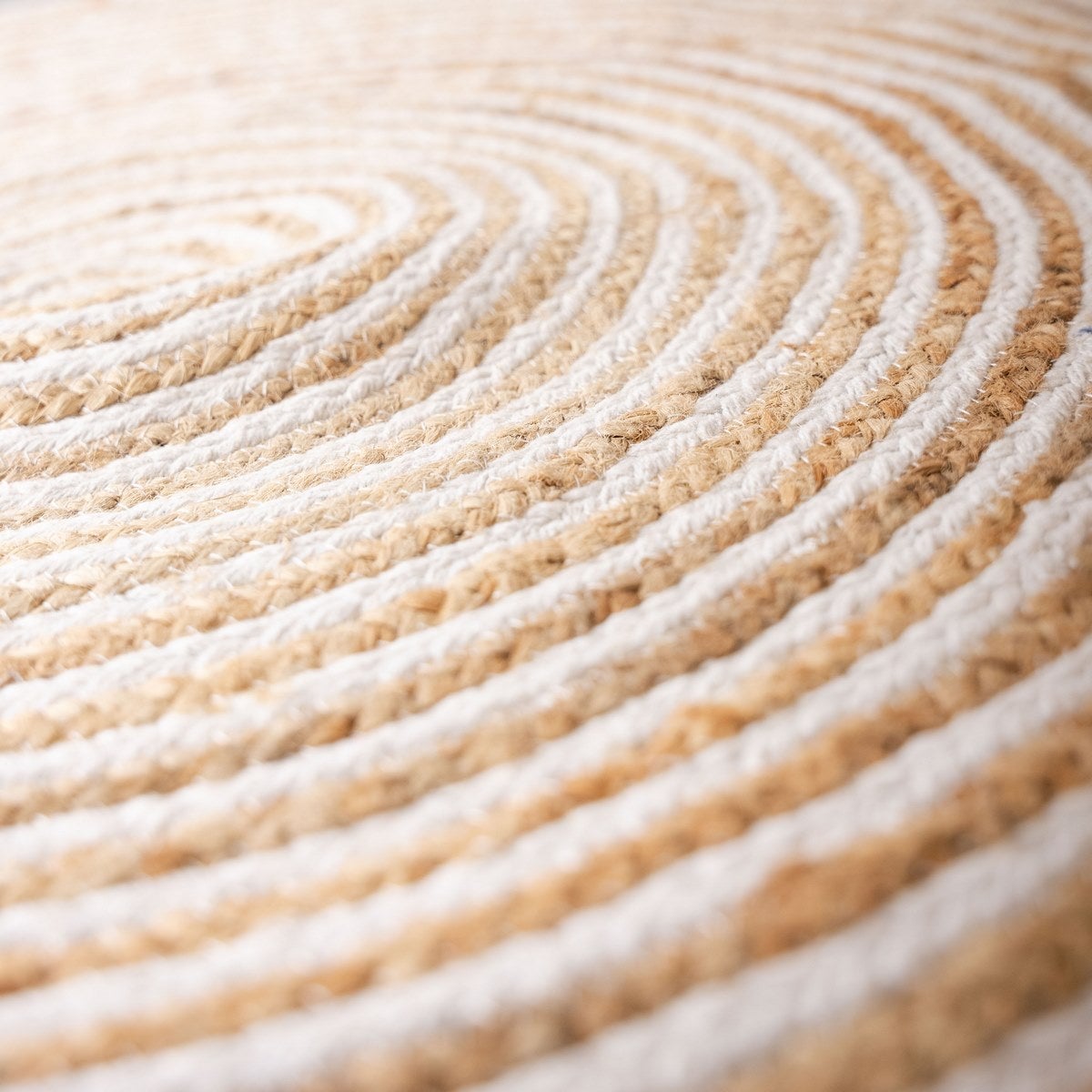 Alfombra redonda de yute en espiral blanco y natural de 100 cm