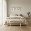 Banqueta pie de cama de metal blanco tapizado en lino beige de 74 cm