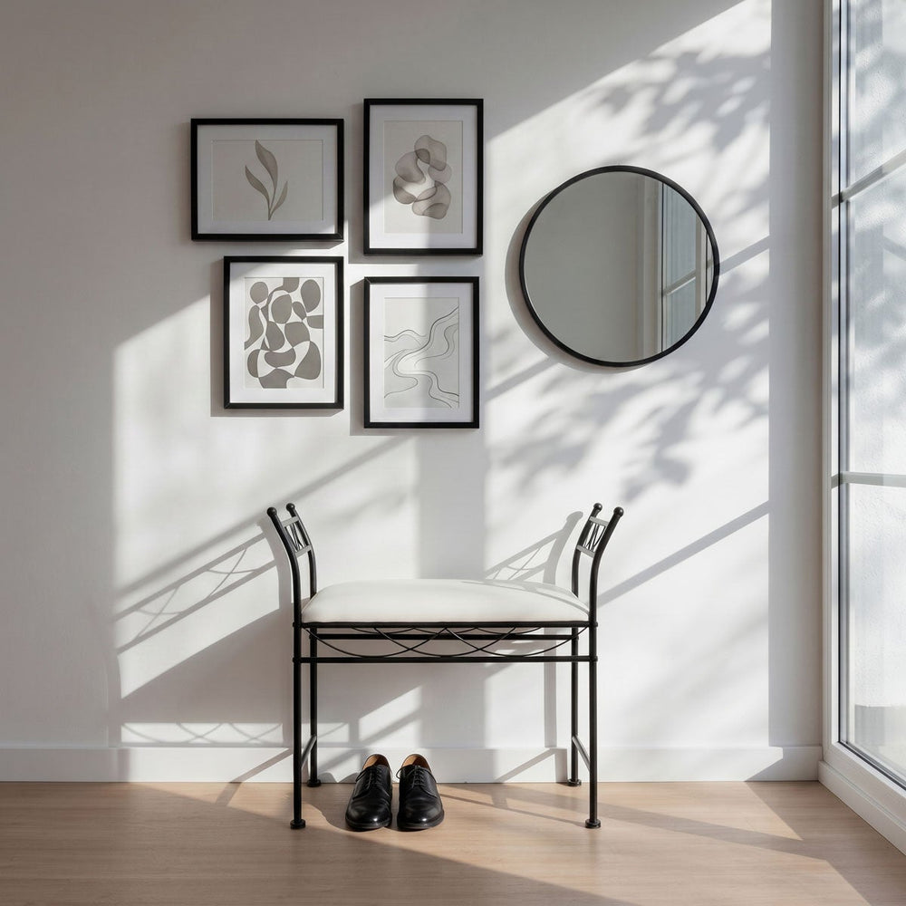 Banqueta pie de cama de metal negro tapizado en algodón blanco de 74 cm
