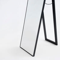 Espejo de pie vestidor negro con moldura y pie plegable de 151 cm