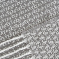 Manta de poliéster gris de 130x160 cm con flecos 200 gr/m2