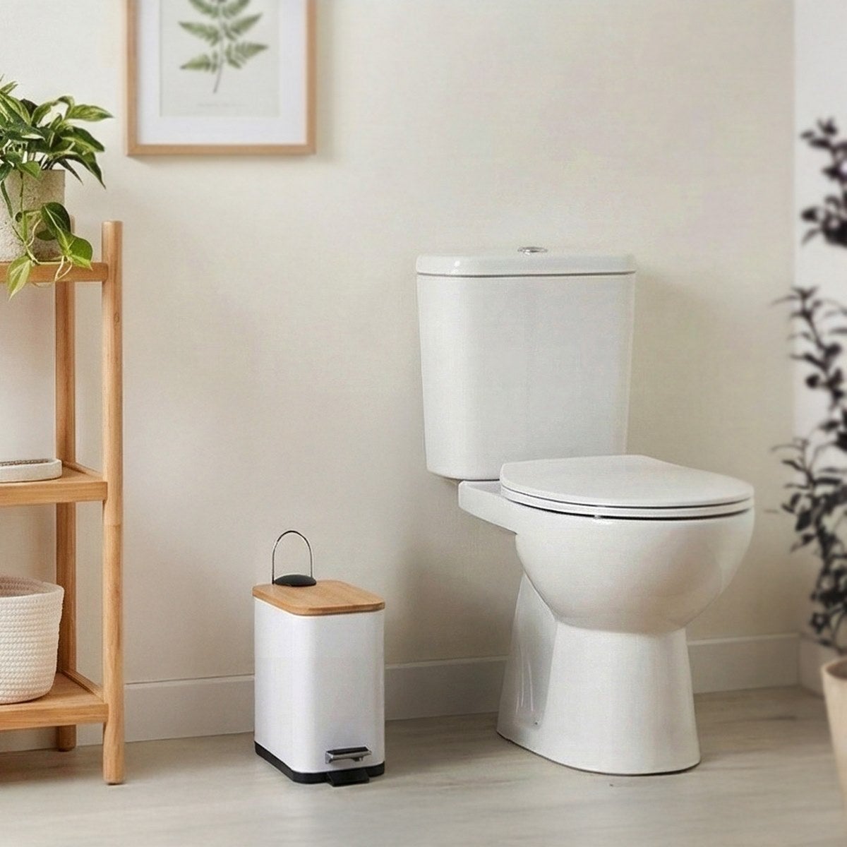 Balde do lixo retangular de pedal de 5 litros branco mate com tampa de bambu