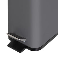 Papelera de pedal rectangular gris de 5 litros con tapa de bambú