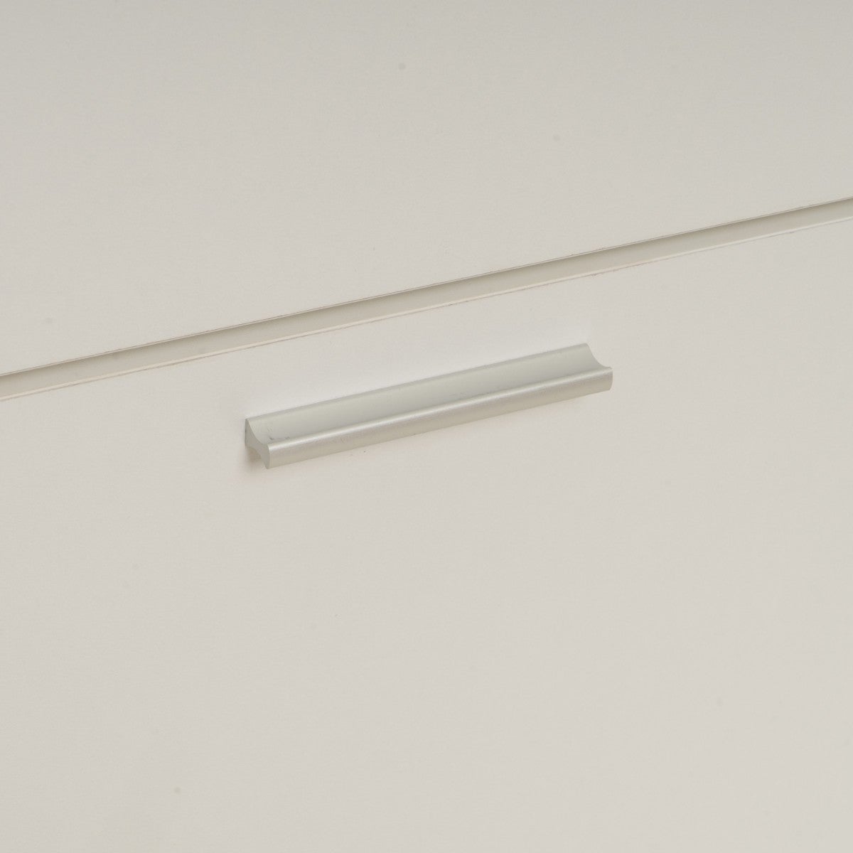 Zapatero color blanco y roble de 2 puertas de 60x24x80 cm para 8 pares