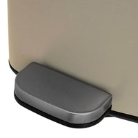 Papelera cuadrada de pedal beige de 20 litros de 37x27x45 cm